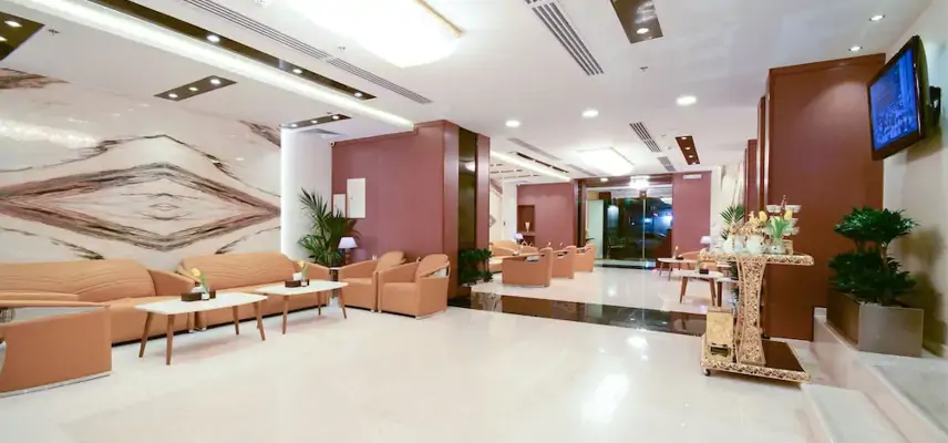 Golden Tulip Al Zahabi image